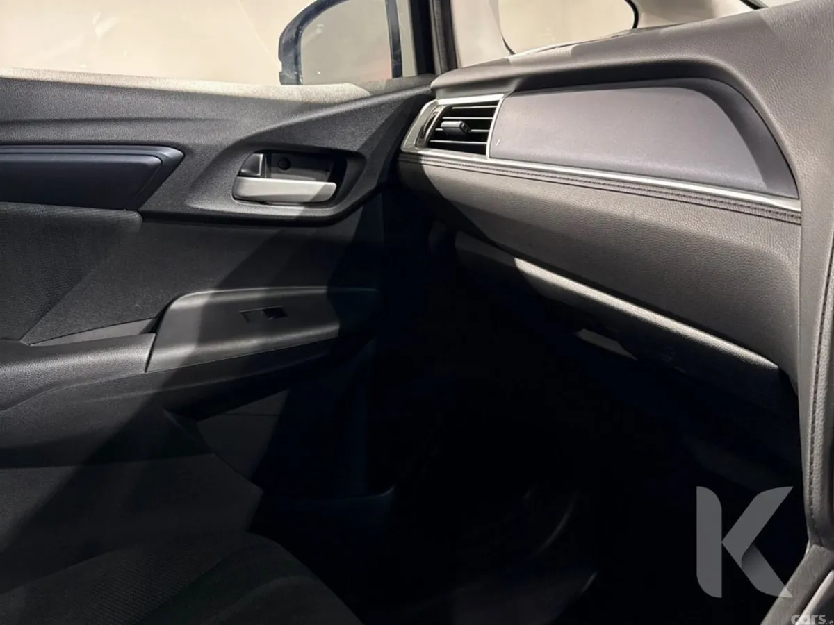 Honda Shuttle Estate, Petrol Hybrid, 2020, White