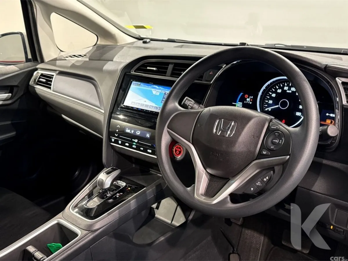 Honda Shuttle Estate, Petrol Hybrid, 2020, White