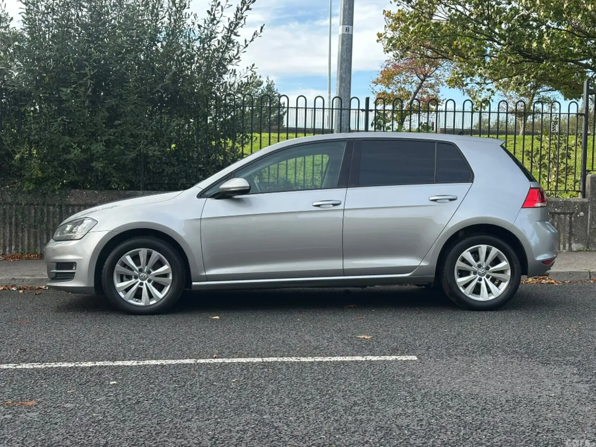 Volkswagen Golf Hatchback, Petrol, 2016, Silver