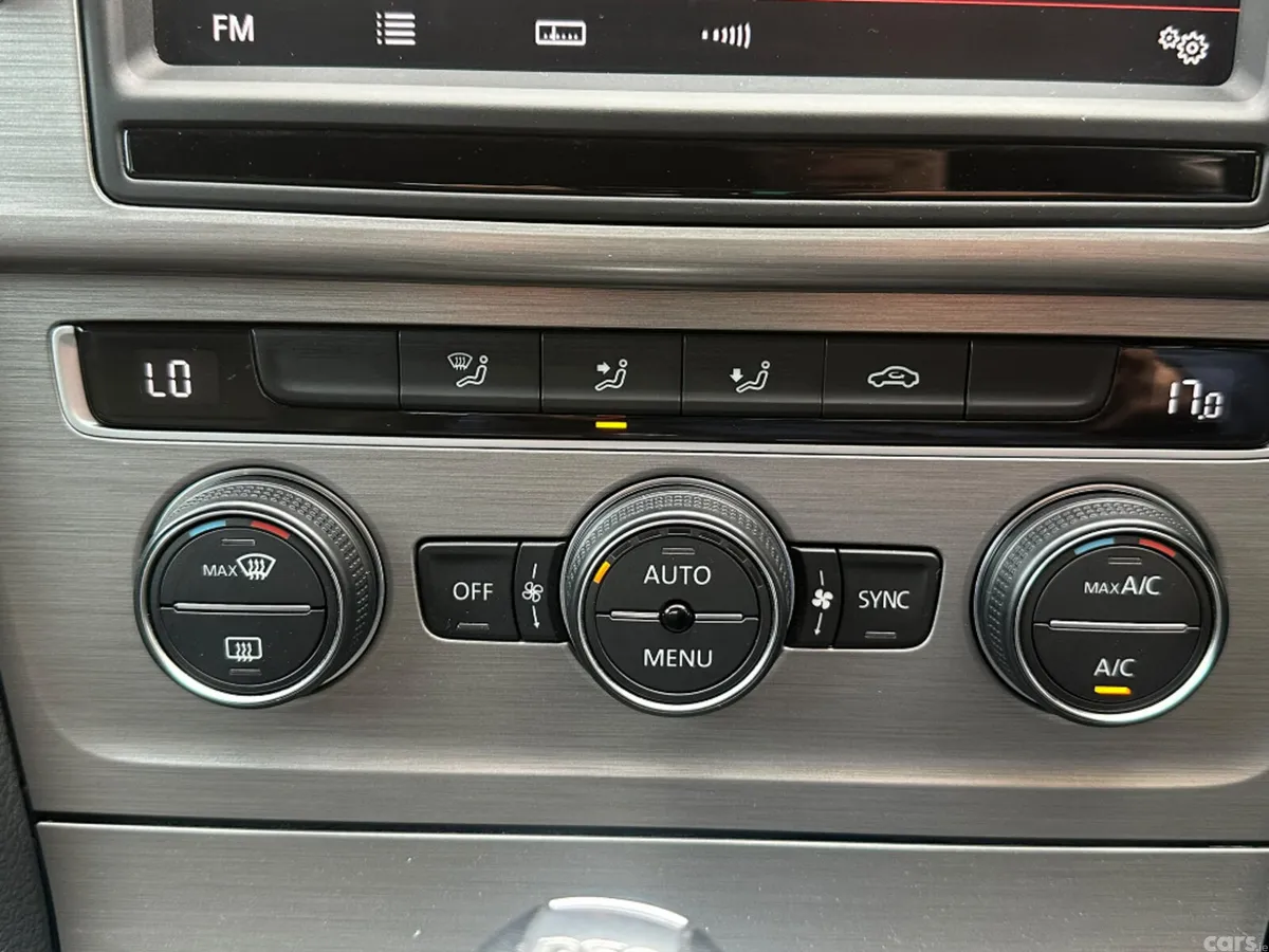Volkswagen Golf Hatchback, Petrol, 2016, Silver