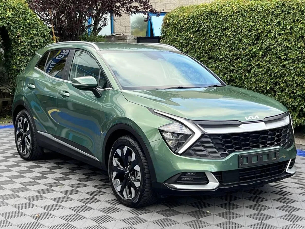 Kia Sportage SUV, Petrol Plug-in Hybrid, 2022, Green