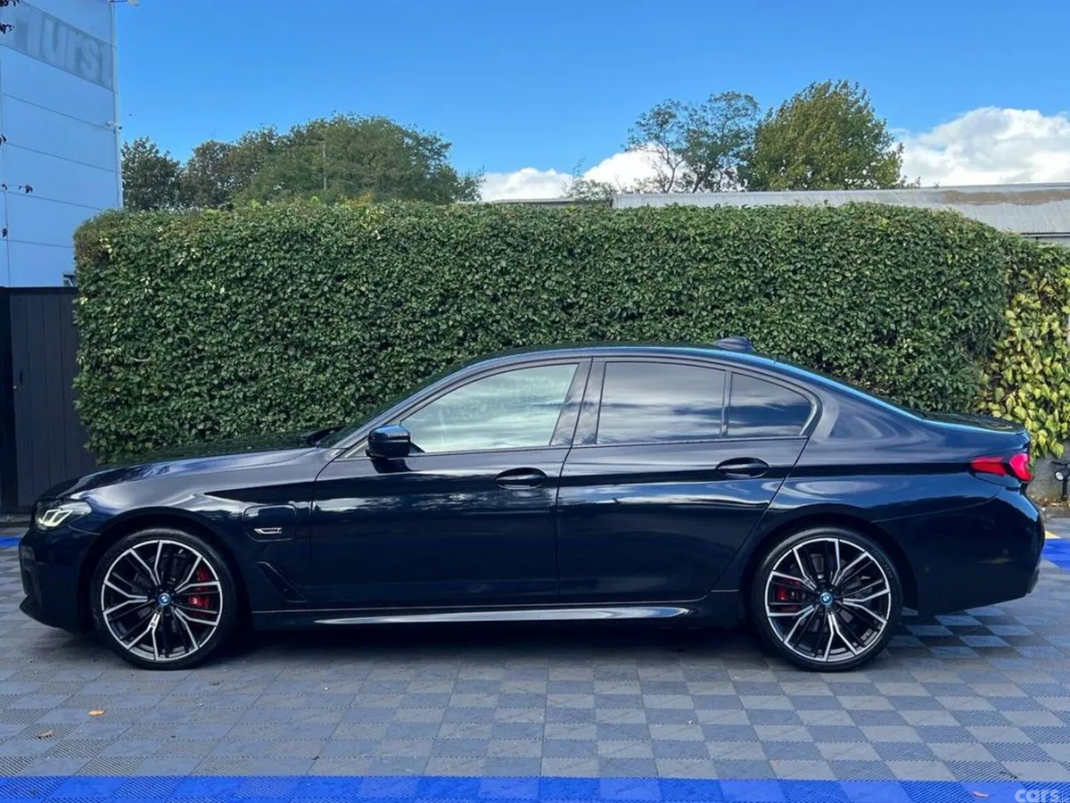 BMW 5-Series Saloon, Petrol Plug-in Hybrid, 2022, Black