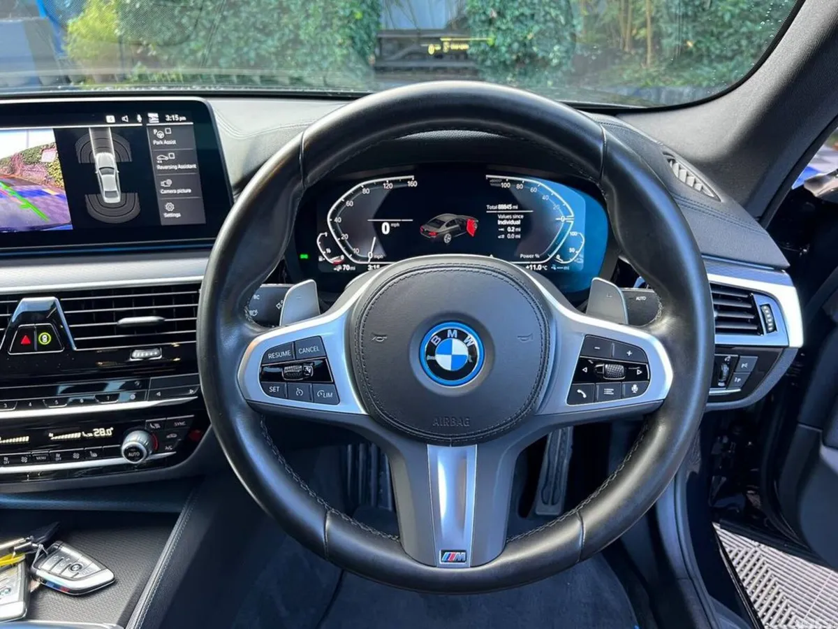 BMW 5-Series Saloon, Petrol Plug-in Hybrid, 2022, Black