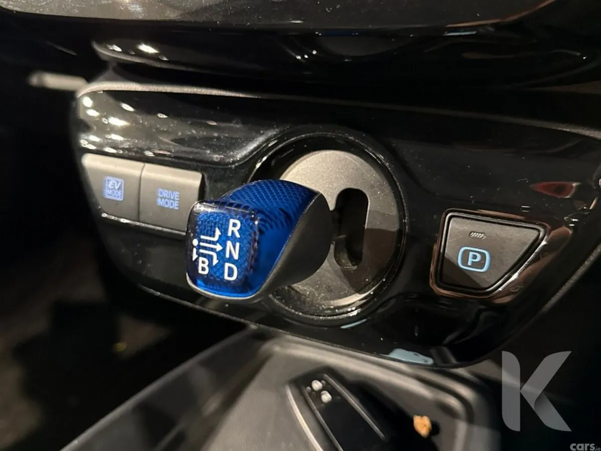 Toyota Prius Hatchback, Petrol Hybrid, 2022, Blue