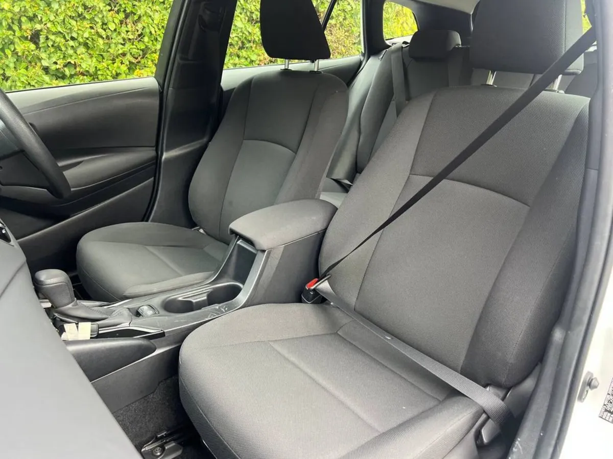 Toyota Corolla Estate, Petrol Hybrid, 2021, White