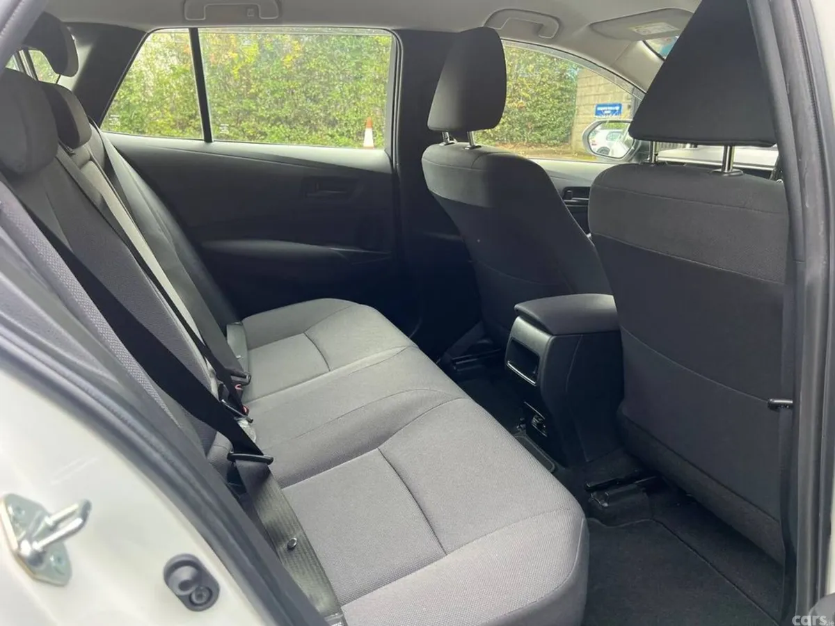Toyota Corolla Estate, Petrol Hybrid, 2021, White