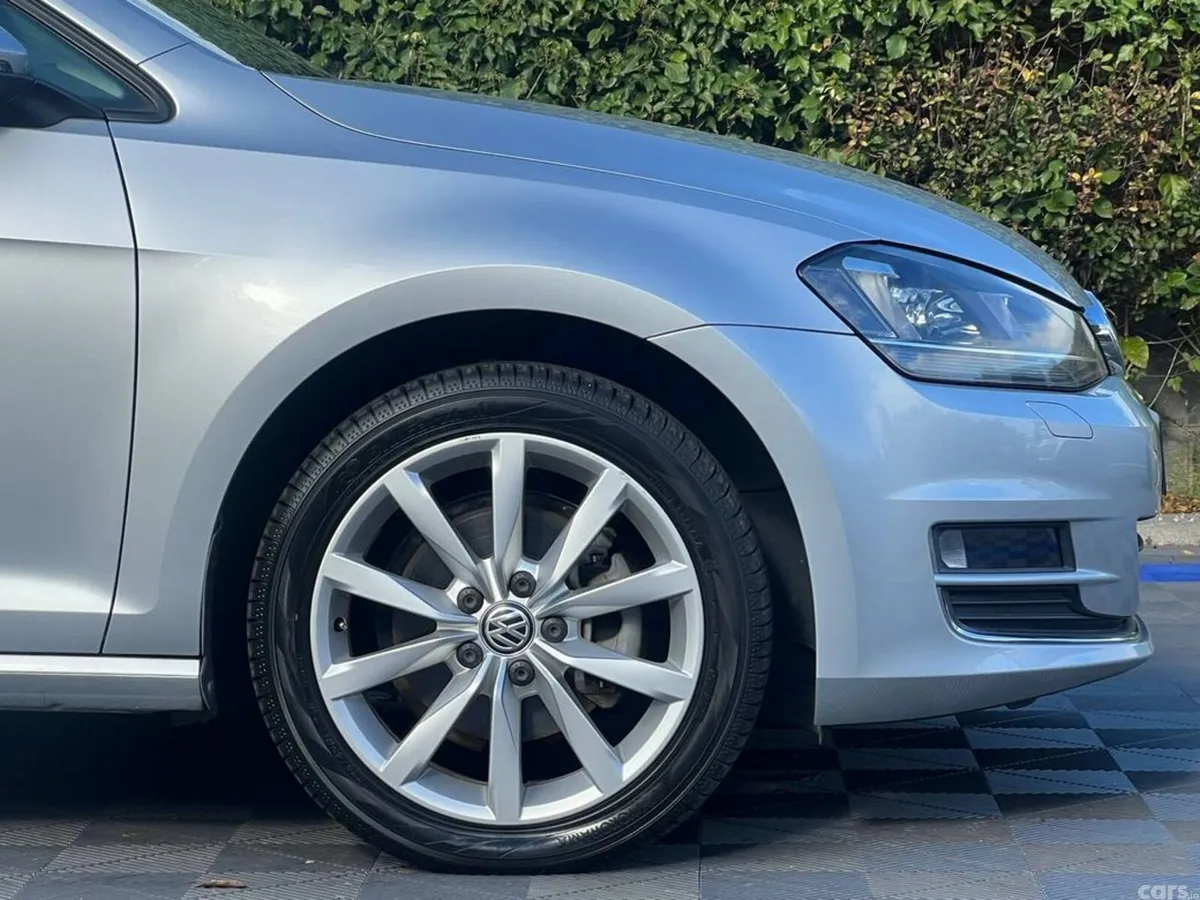 Volkswagen Golf Hatchback, Petrol, 2013, Silver