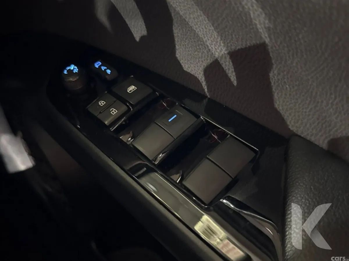 Toyota Prius Hatchback, Petrol Hybrid, 2022, Blue