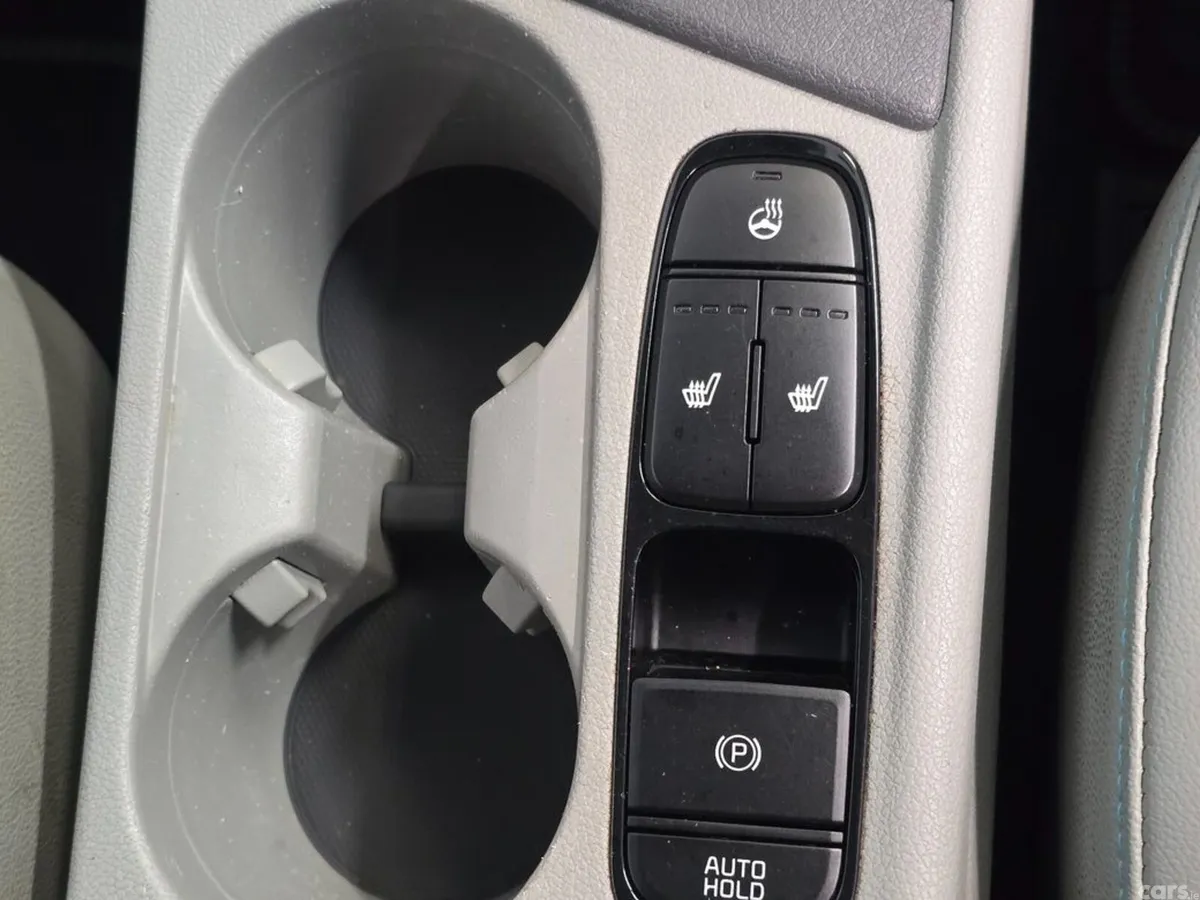 Kia Niro SUV, Petrol Plug-in Hybrid, 2020, Blue