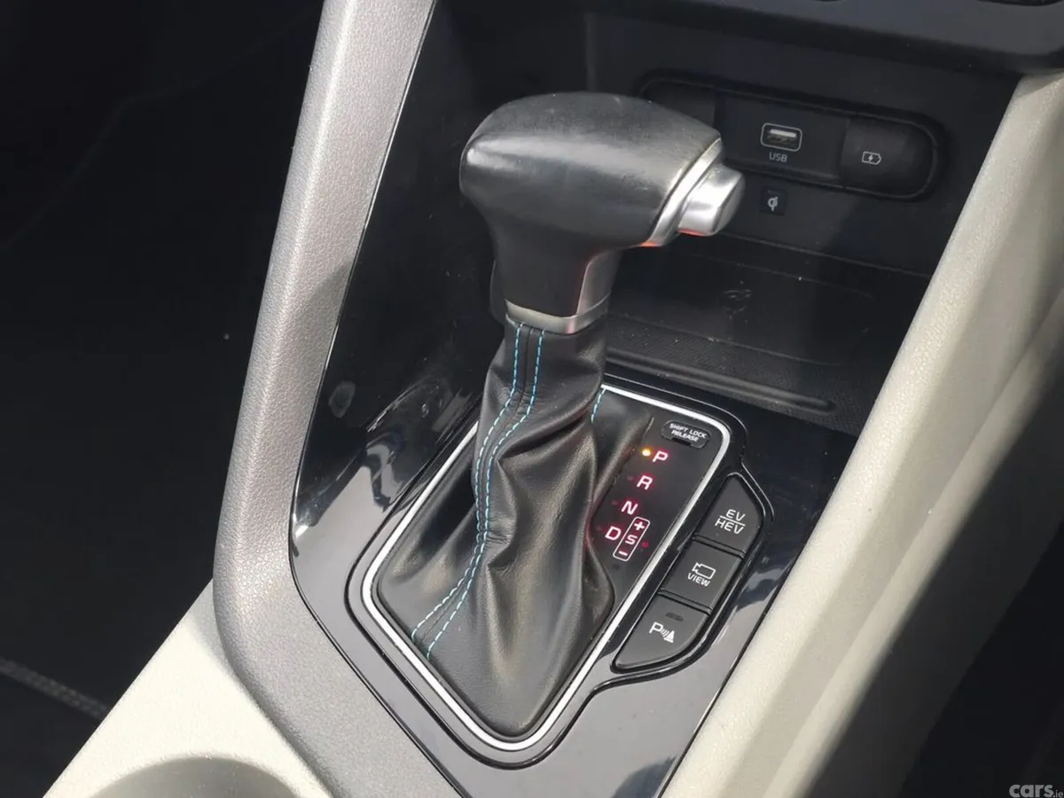 Kia Niro SUV, Petrol Plug-in Hybrid, 2020, Blue