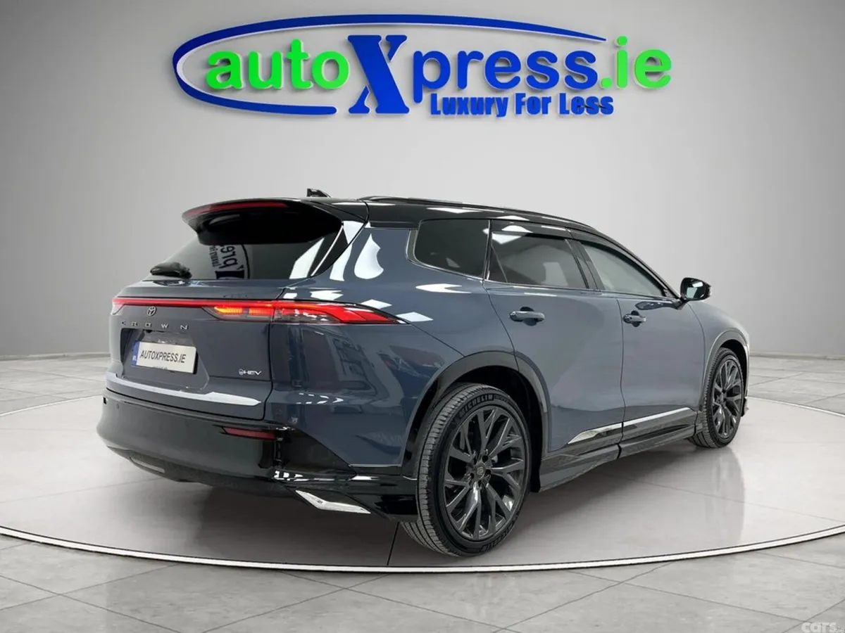 Toyota Crown SUV, Petrol Hybrid, 2025, Grey