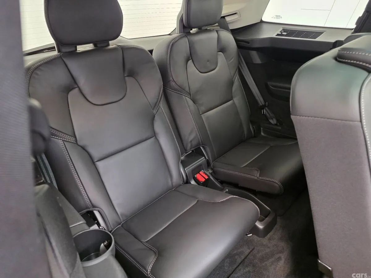 Volvo XC90 SUV, Petrol Plug-in Hybrid, 2025, Grey