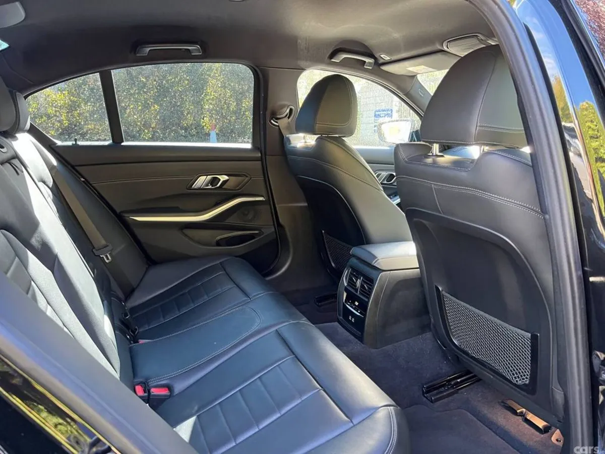 BMW 3-Series Saloon, Petrol Plug-in Hybrid, 2021, Black