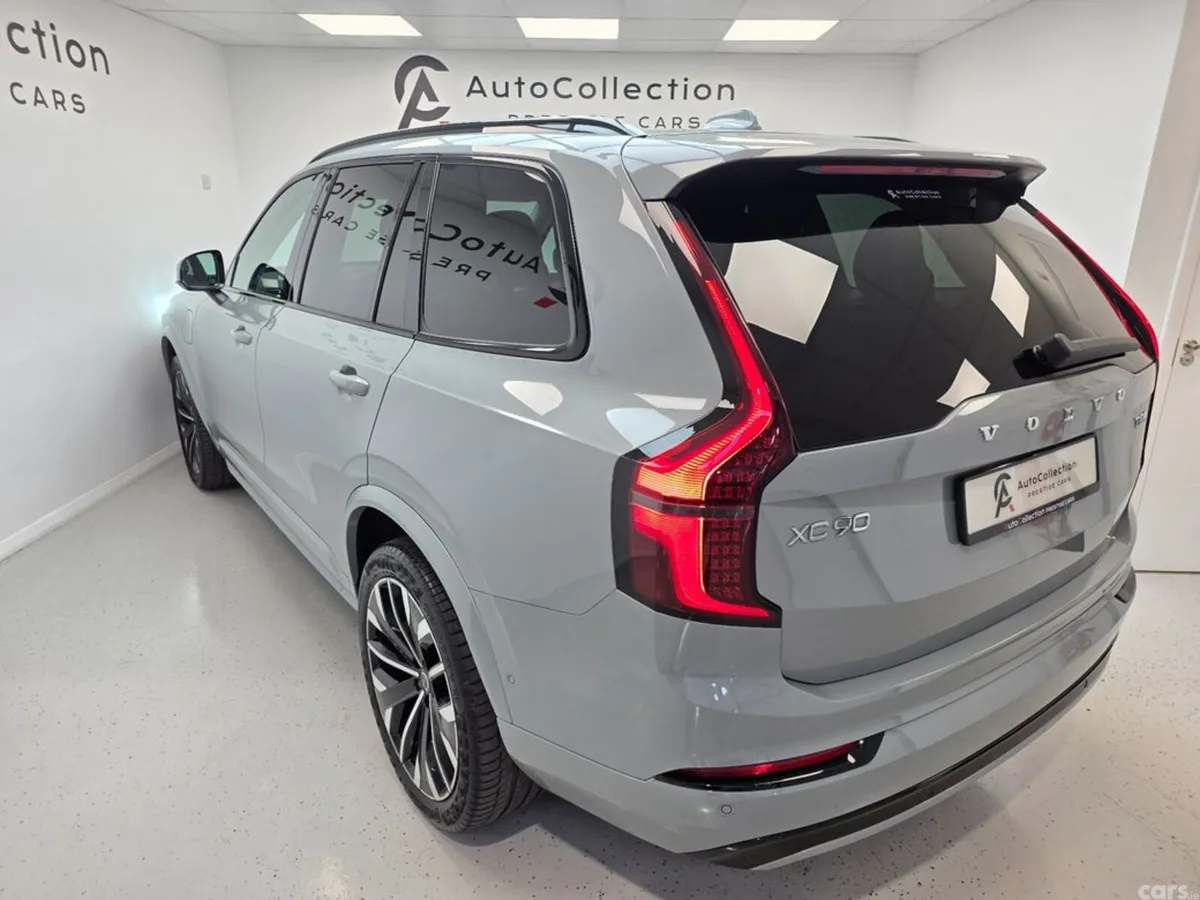 Volvo XC90 SUV, Petrol Plug-in Hybrid, 2025, Grey