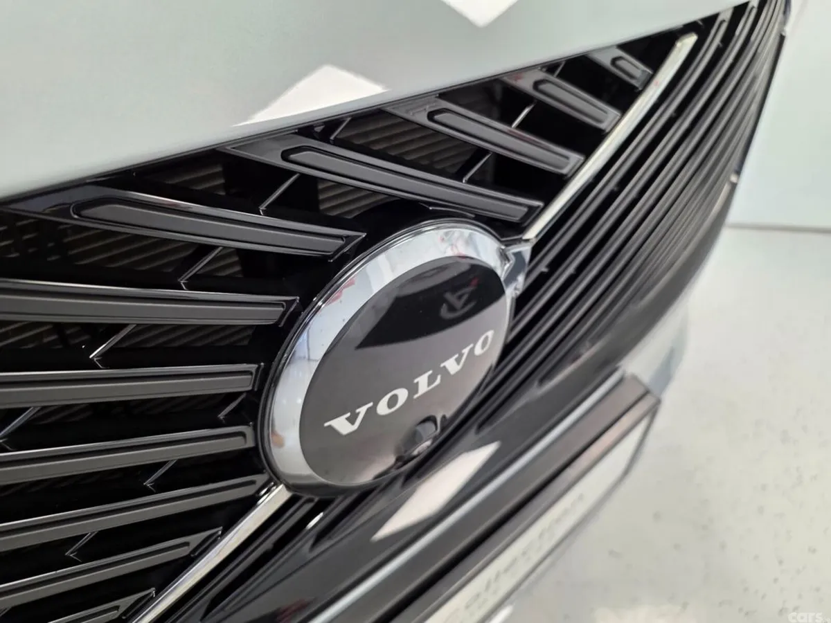 Volvo XC90 SUV, Petrol Plug-in Hybrid, 2025, Grey