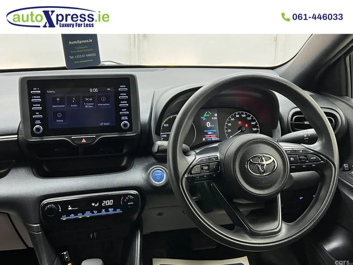 Toyota Yaris Hatchback, Petrol Hybrid, 2022, Blue