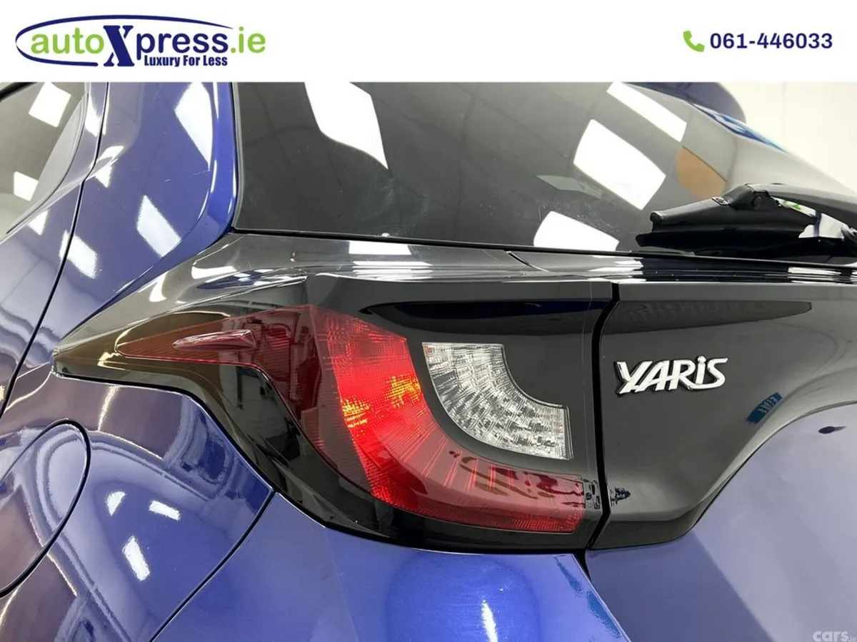 Toyota Yaris Hatchback, Petrol Hybrid, 2022, Blue