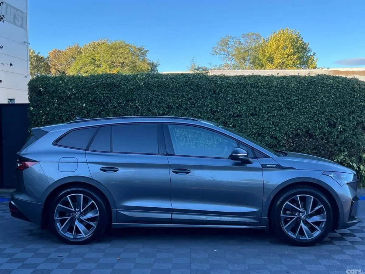 Skoda Enyaq SUV, Electric, 2023, Grey