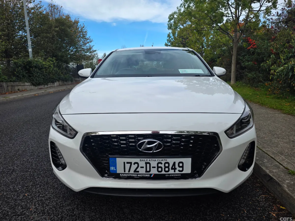 Hyundai i30 Hatchback, Petrol, 2017, White