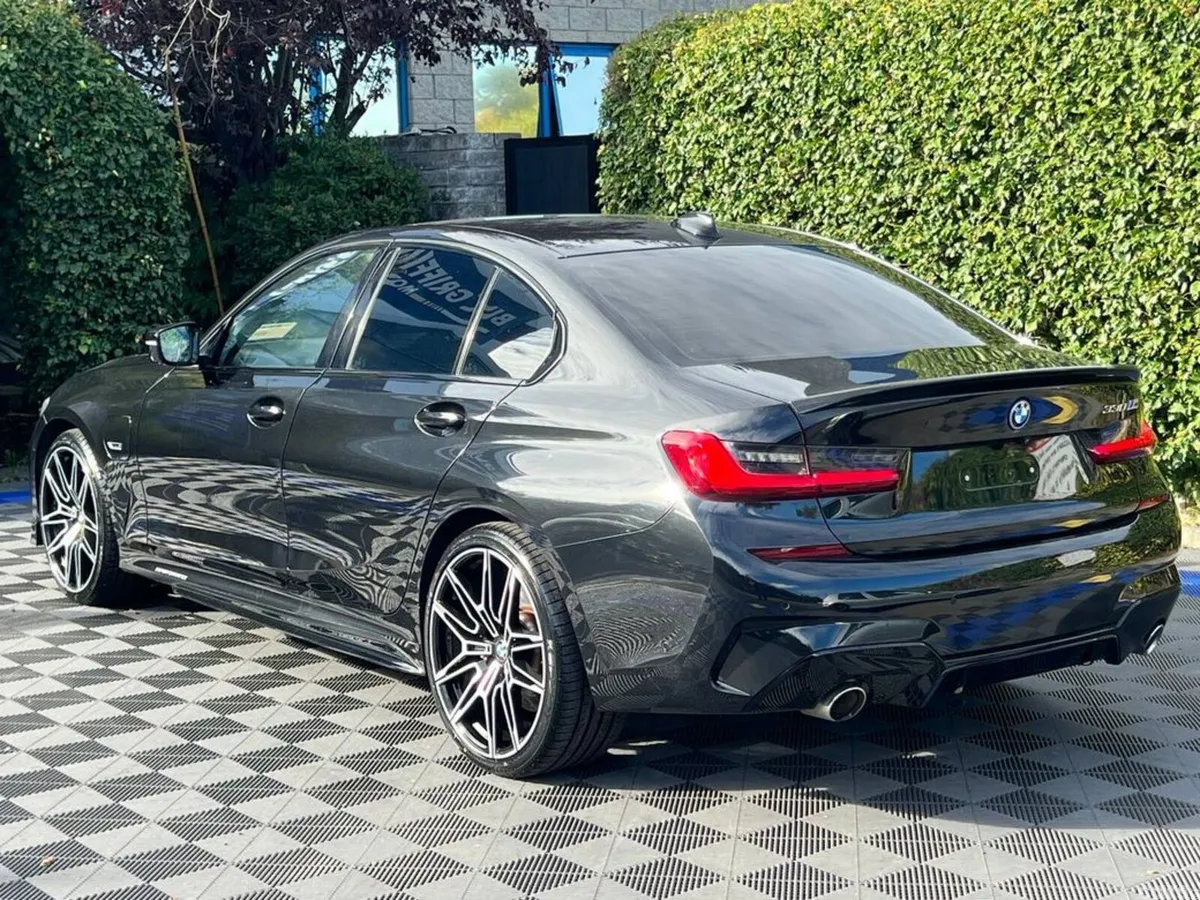 BMW 3-Series Saloon, Petrol Plug-in Hybrid, 2022, Black