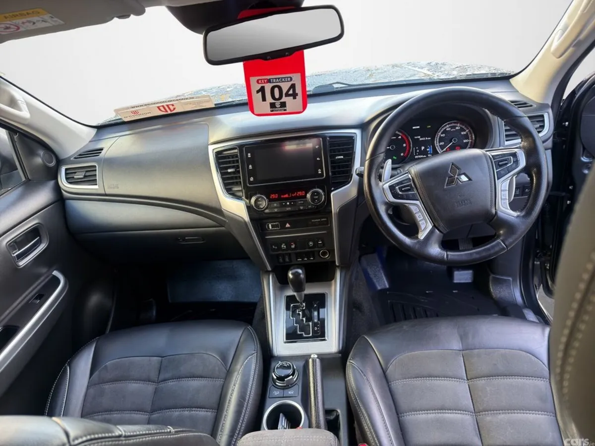 Mitsubishi L200 Pick Up, Diesel, 2021, Grey