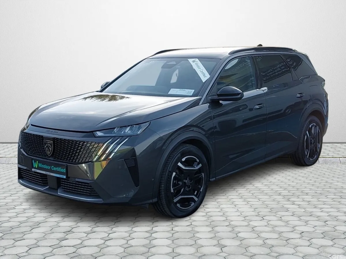 Peugeot 5008 MPV, Electric, 2025, Grey