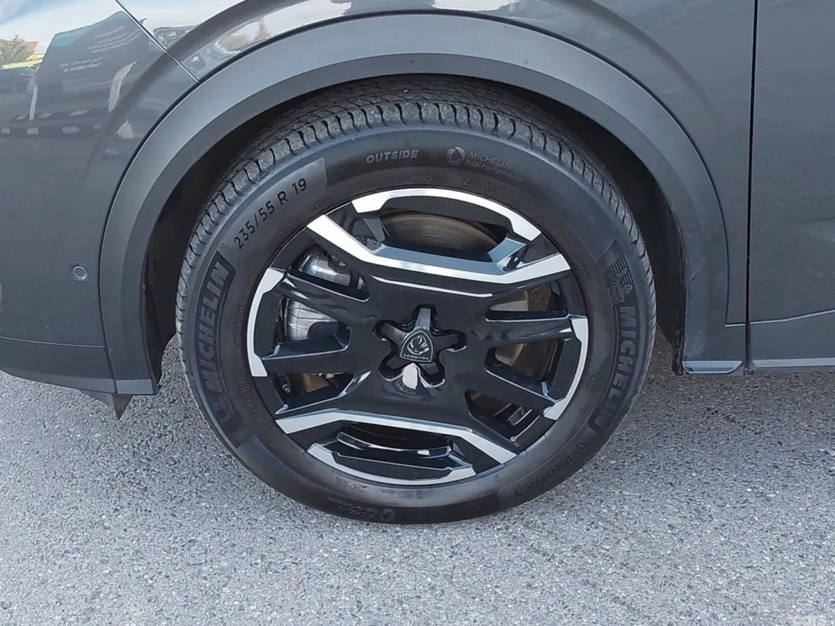 Peugeot 5008 MPV, Electric, 2025, Grey