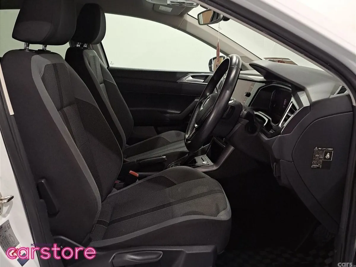 Volkswagen Polo Hatchback, Petrol, 2019, White