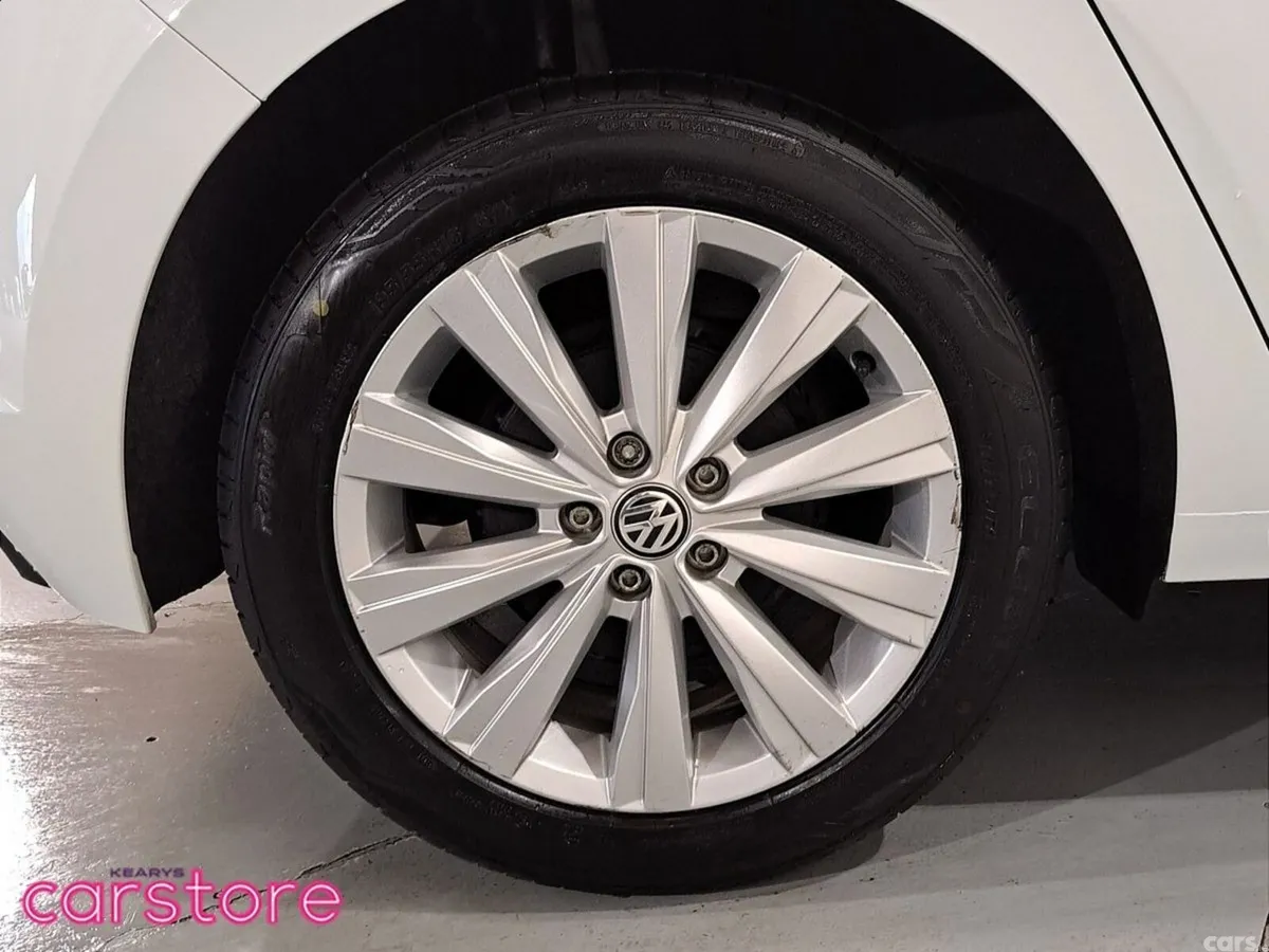 Volkswagen Polo Hatchback, Petrol, 2019, White