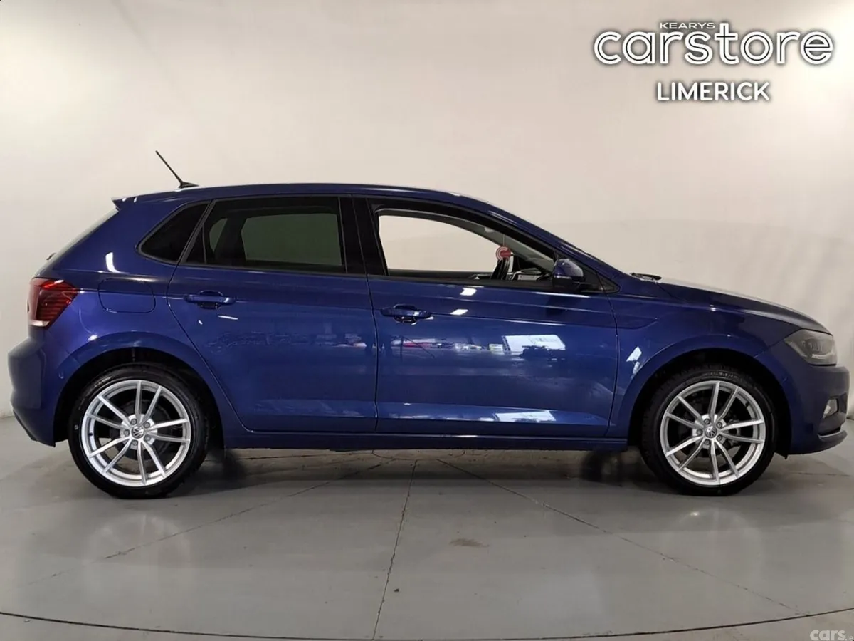 Volkswagen Polo Hatchback, Petrol, 2018, Blue