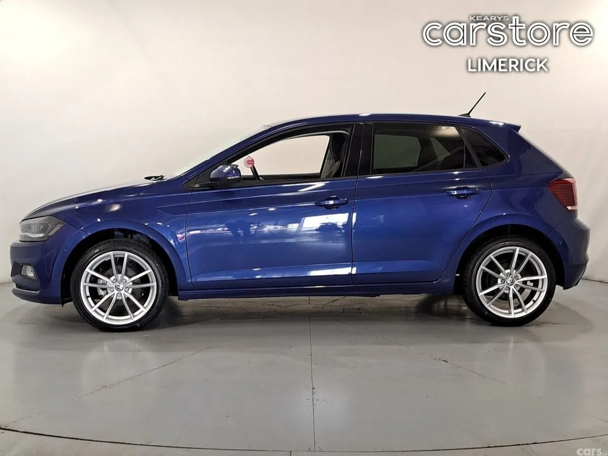 Volkswagen Polo Hatchback, Petrol, 2018, Blue