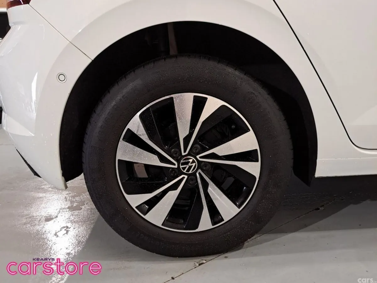 Volkswagen Polo Hatchback, Petrol, 2022, White