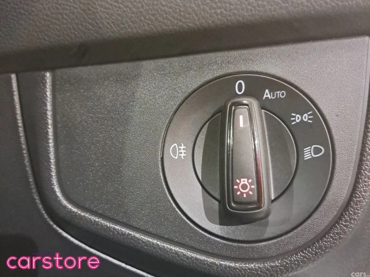 Volkswagen Polo Hatchback, Petrol, 2022, White