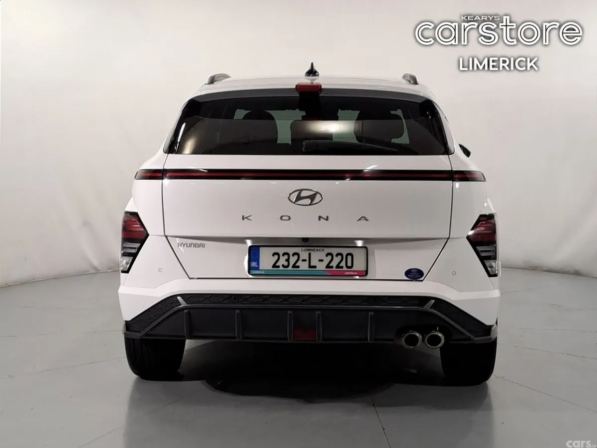 Hyundai KONA MPV, Petrol, 2023, White