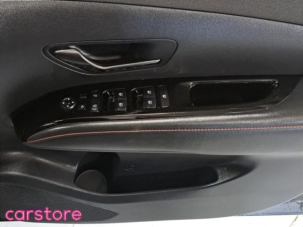 Hyundai Tucson SUV, Petrol Plug-in Hybrid, 2023, Black