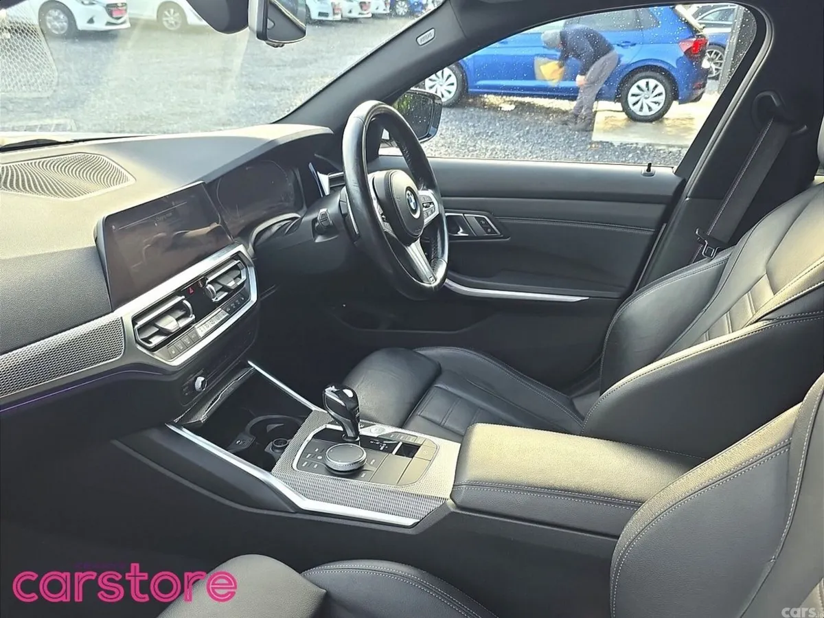 BMW 3-Series Estate, Petrol Hybrid, 2021, White