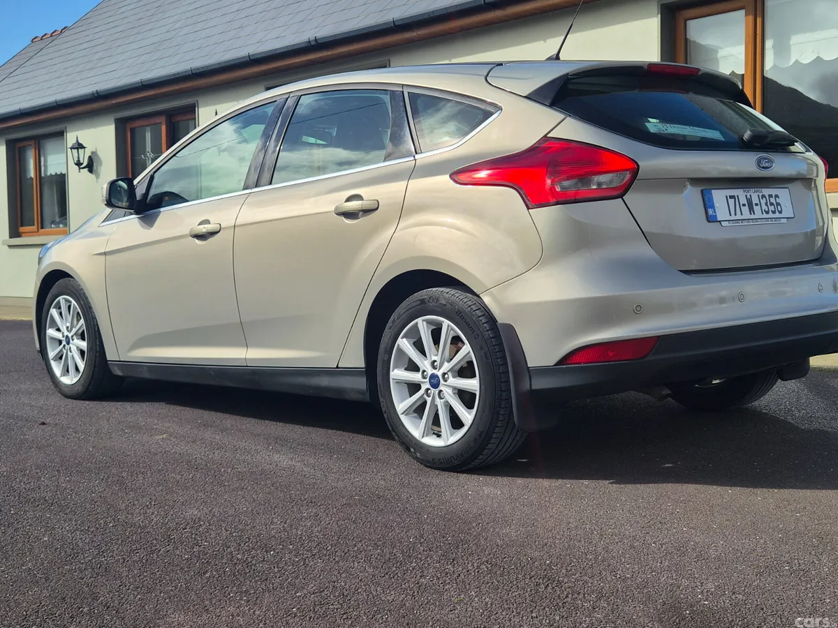 Ford Focus Hatchback, Diesel, 2017, Grey