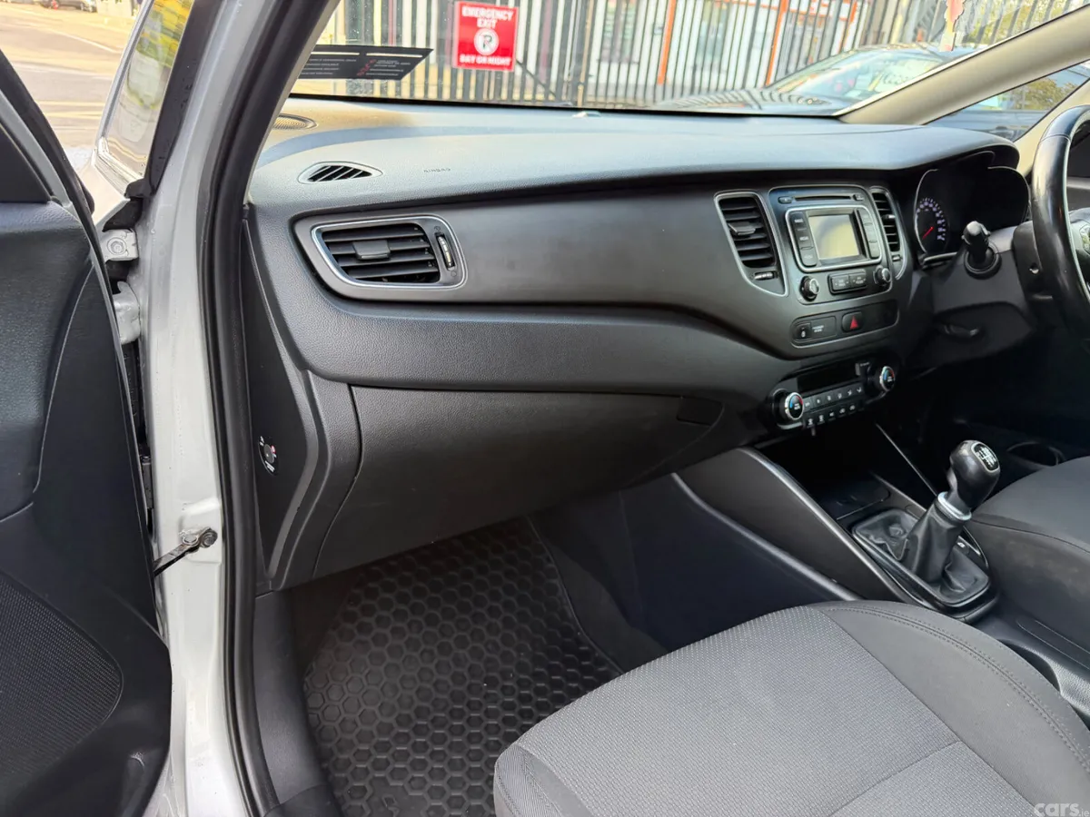 Kia Carens MPV, Diesel, 2013, Silver
