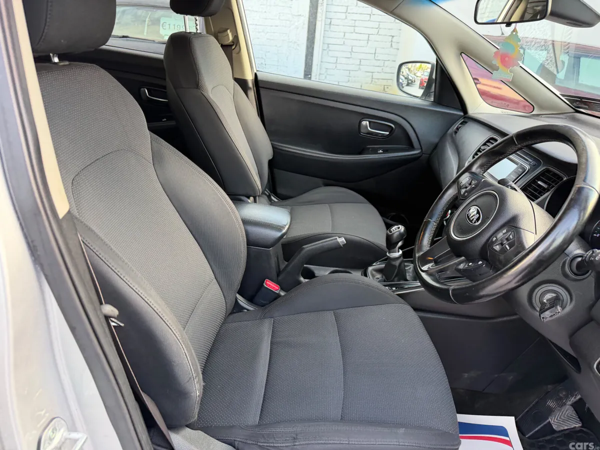 Kia Carens MPV, Diesel, 2013, Silver