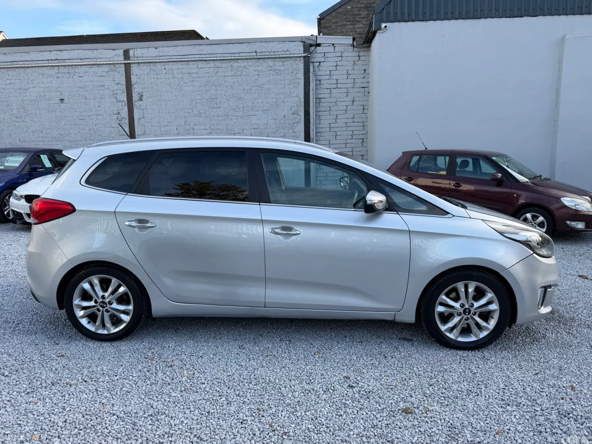 Kia Carens MPV, Diesel, 2013, Silver