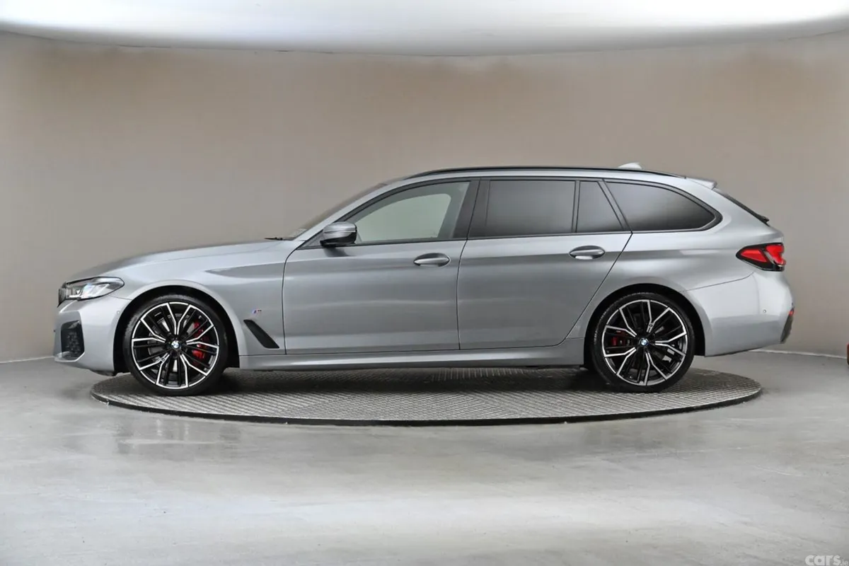BMW 5-Series Estate, Diesel, 2023, Grey