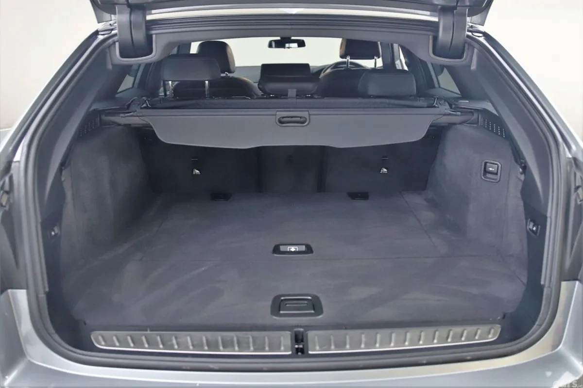 BMW 5-Series Estate, Diesel, 2023, Grey