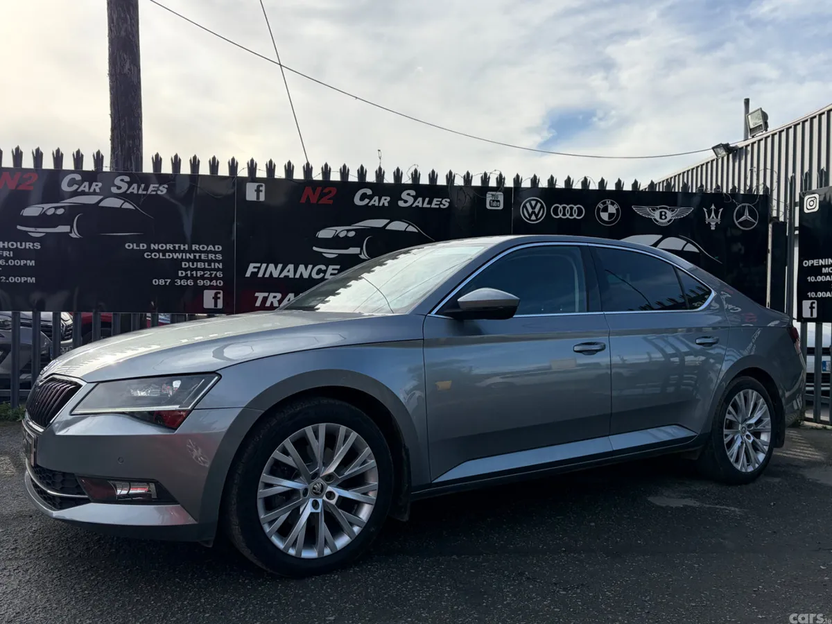 Skoda Superb Saloon, Diesel, 2017, Grey