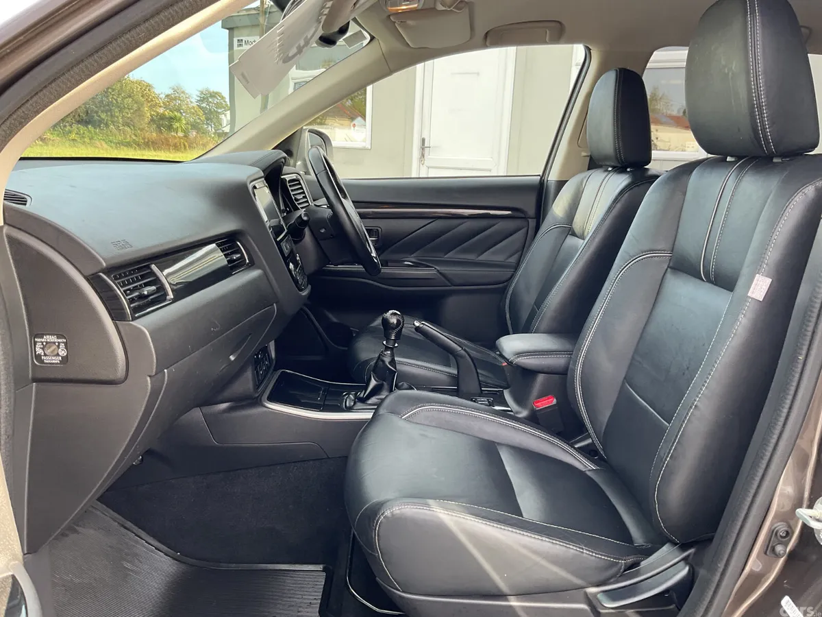 Mitsubishi Outlander SUV, Diesel, 2018, Brown