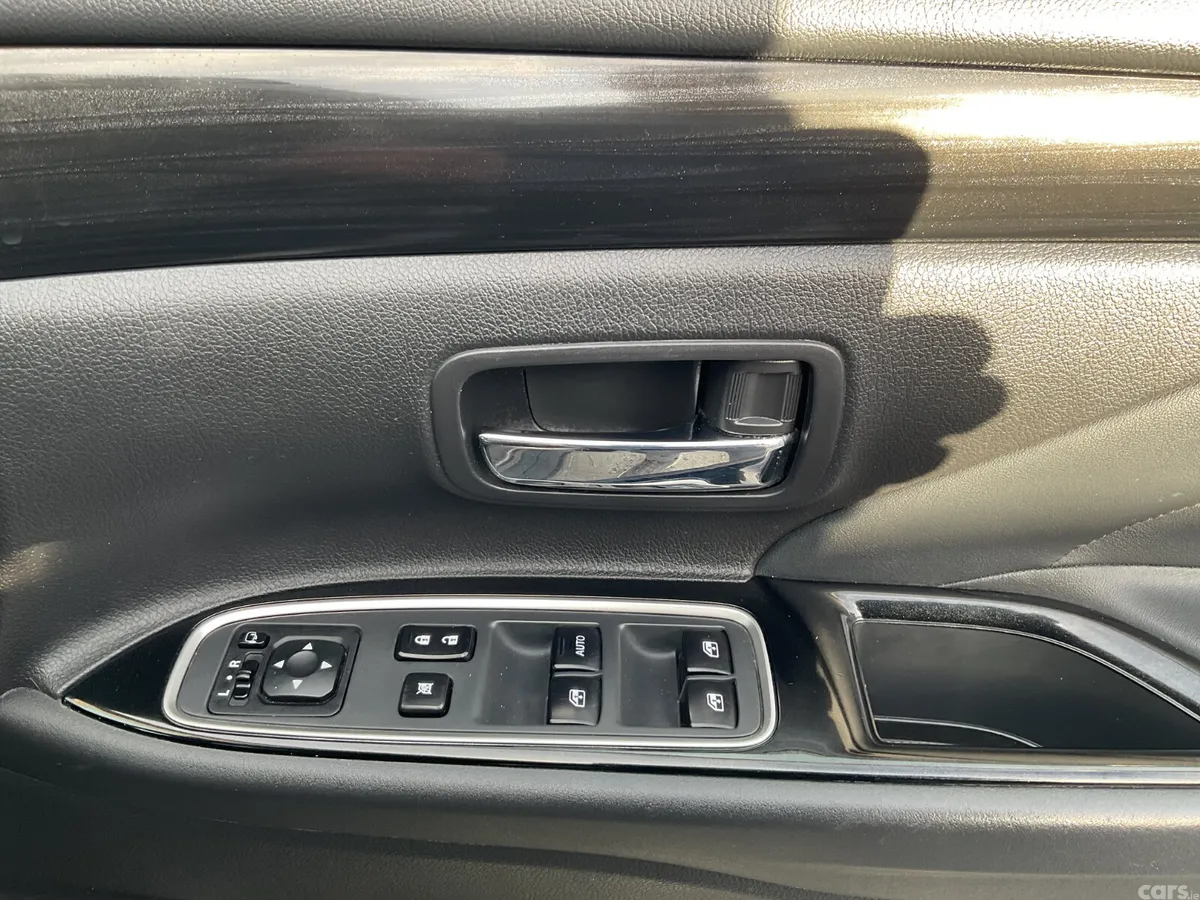 Mitsubishi Outlander SUV, Diesel, 2018, Brown