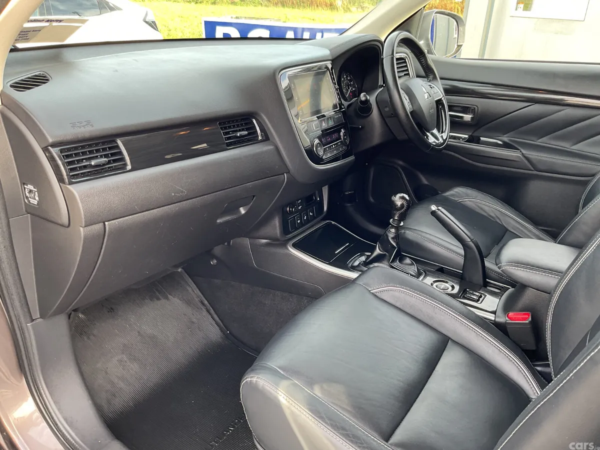 Mitsubishi Outlander SUV, Diesel, 2018, Brown