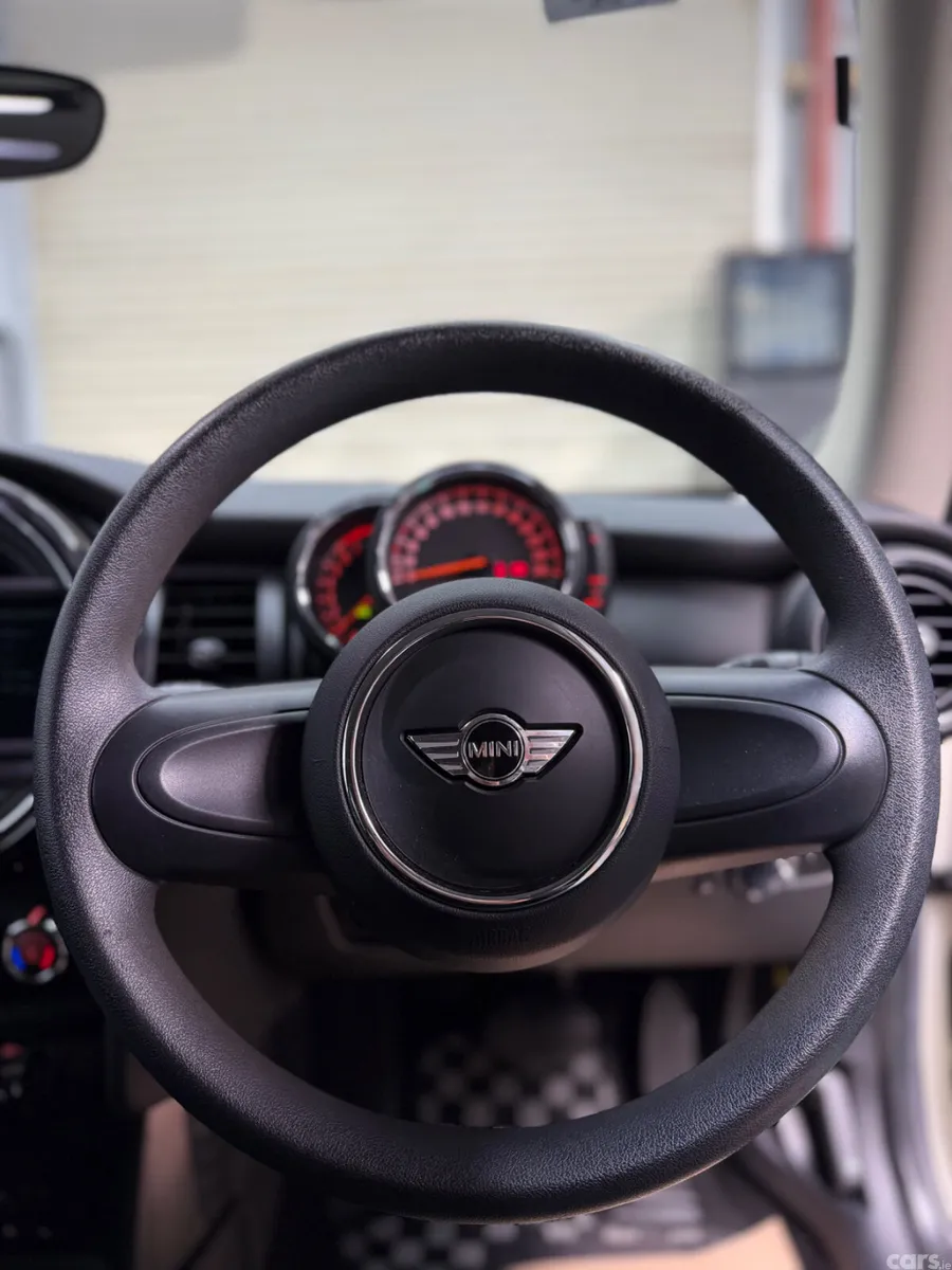 Mini Cooper Hatchback, Petrol, 2017, Beige