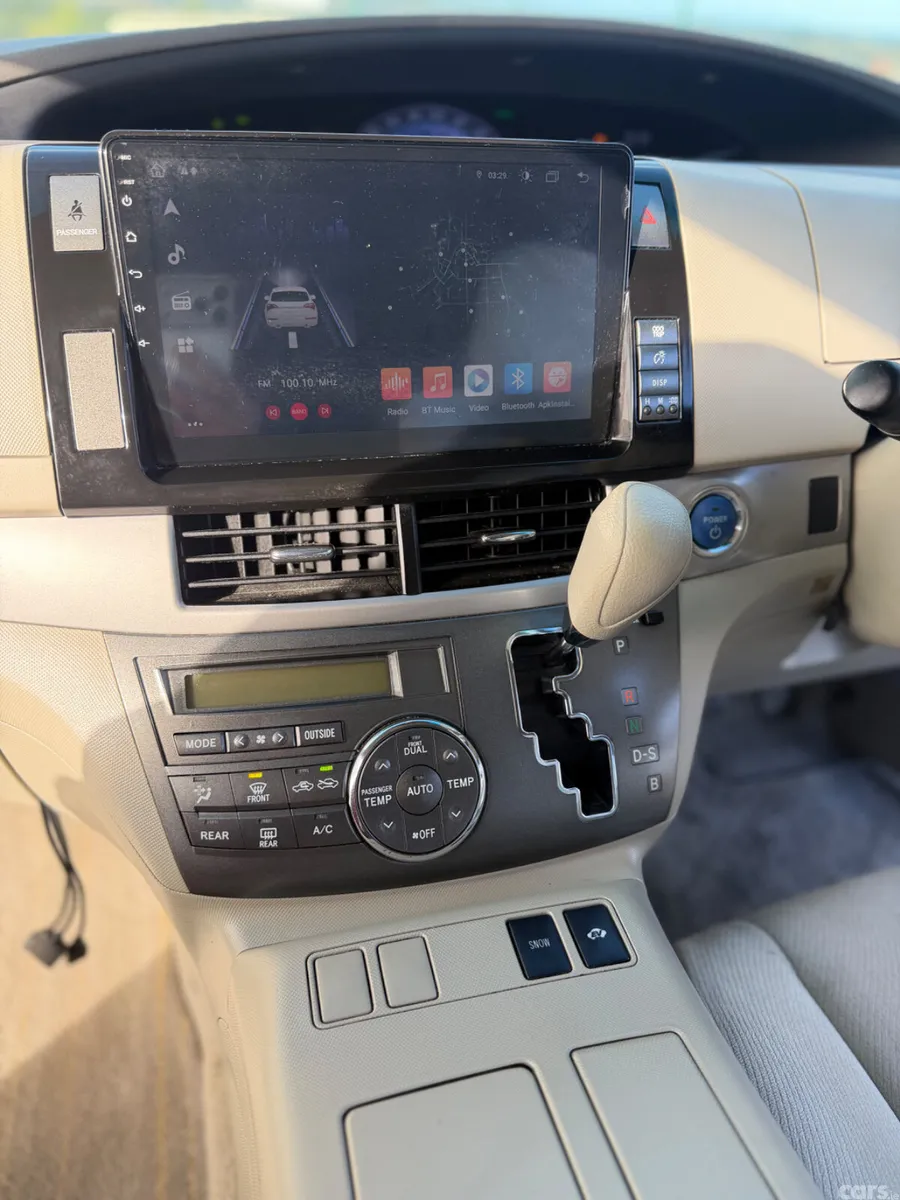 Toyota Estima MPV, Petrol Hybrid, 2011, Silver