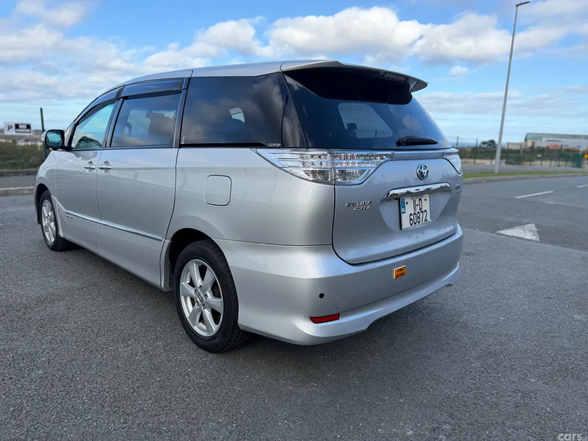Toyota Estima MPV, Petrol Hybrid, 2011, Silver