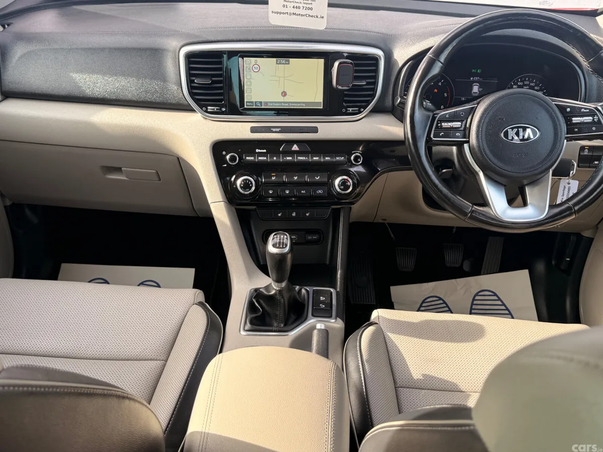 Kia Sportage SUV, Diesel, 2020, Red